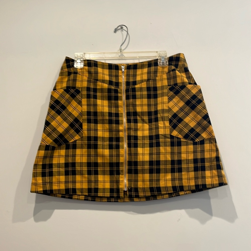 “Arizona Jean Co” Size L Yellow Plaid Skirt